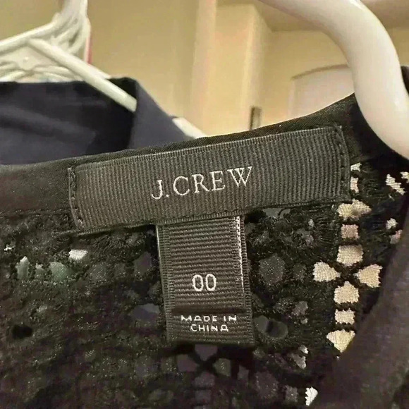 - J Crew Black Dress Size 00. Sheath Dress with Eyelet around Neck. Soo Cu… - Picture 3 of 5